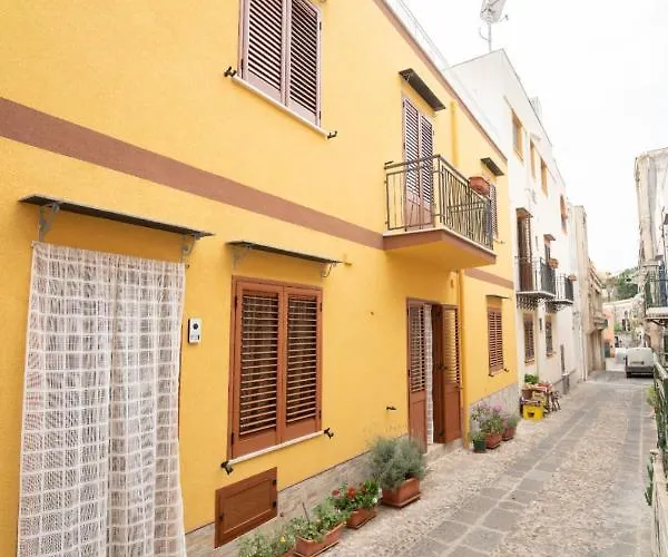 Via San Bartolomeo Primo Piano E Terrazzo